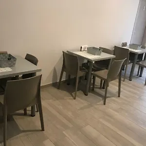 Ca Risorta Stanze Vendégház Sona, Italy